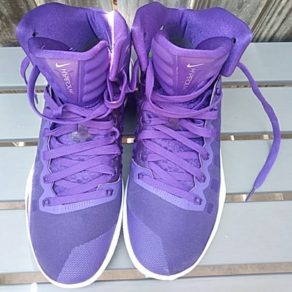 Women's  Nike basketball shoes hyperdunk 8.5